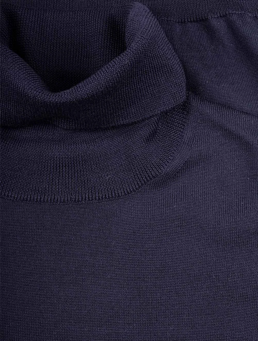 Merino Turtle Neck Navy